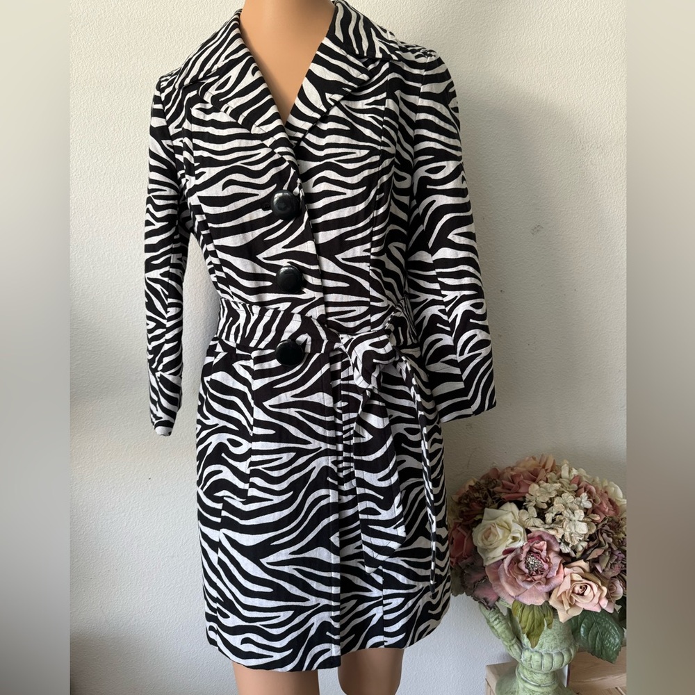 INC INTERNATIONAL CONCEPTS Zebra Print Women’s Coat/ Dress Size Medium